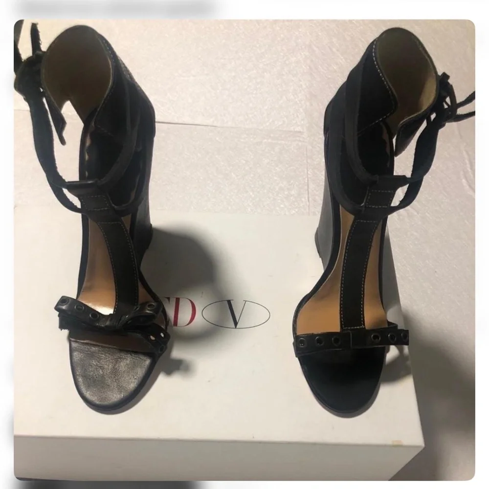 Red Valentino black wedge - Picture 2 of 3